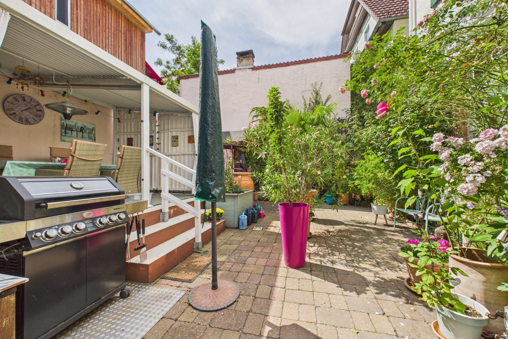 Außenbereich mit Loggia